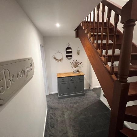 House Sleeps 8. 2Bedrooms & Sofa Beds In Sitting Room Bath Exteriér fotografie