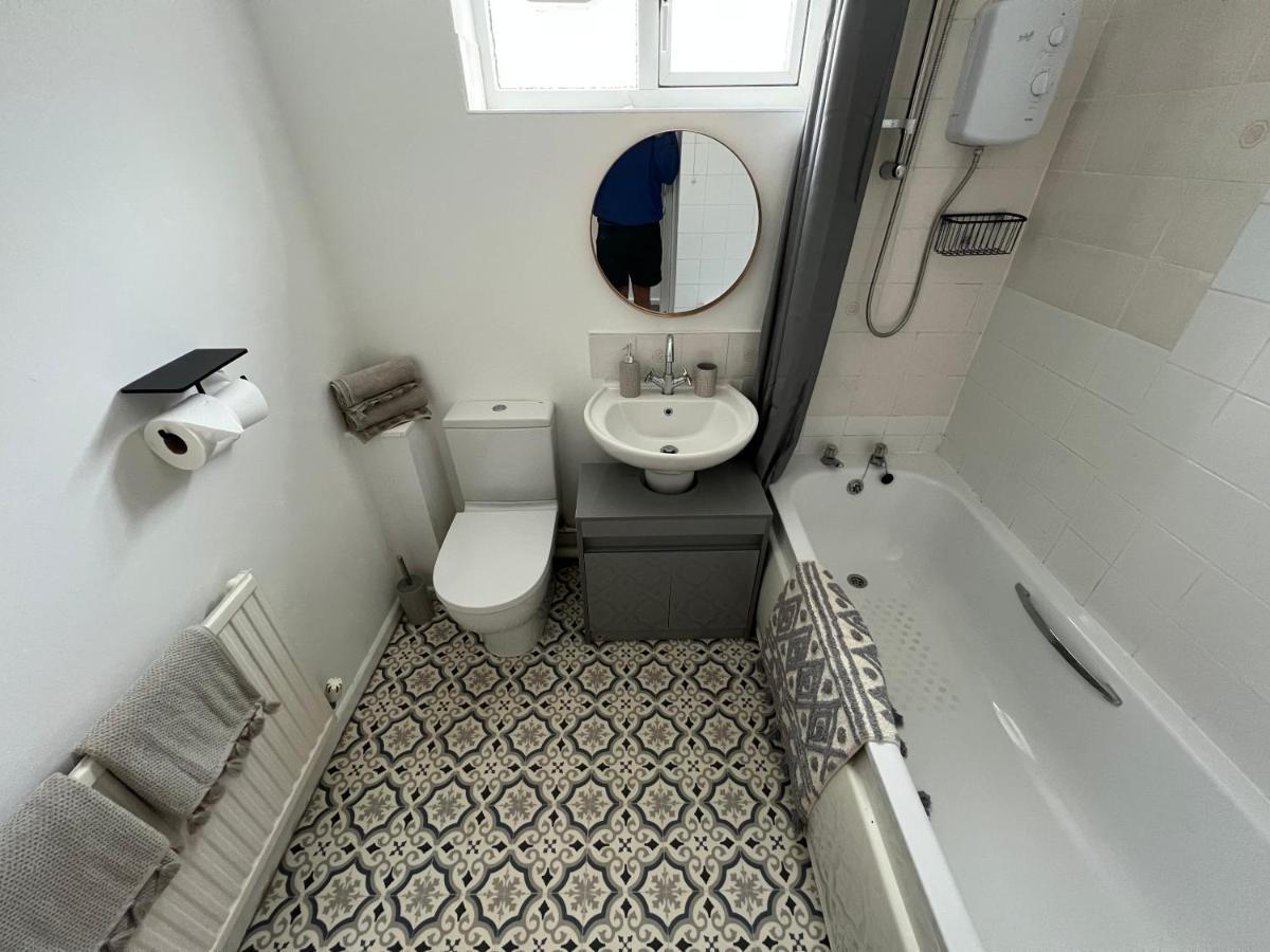 House Sleeps 8. 2Bedrooms & Sofa Beds In Sitting Room Bath Exteriér fotografie
